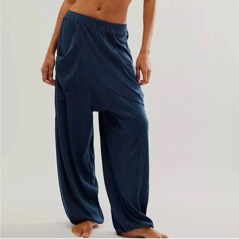 Free People Intimately Coffee Chat Joggers Soft Comfy BLUE Cotton Sz Medium NWOT - Picture 3 of 14
